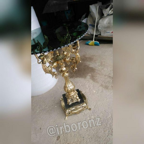 میز خاطره برنزی چهار فرشته پایه سنگی - Image 5