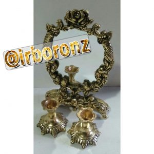 آینه و شمعدان برنزی کوچک سیسمونی بچه مدل تاج گل دار