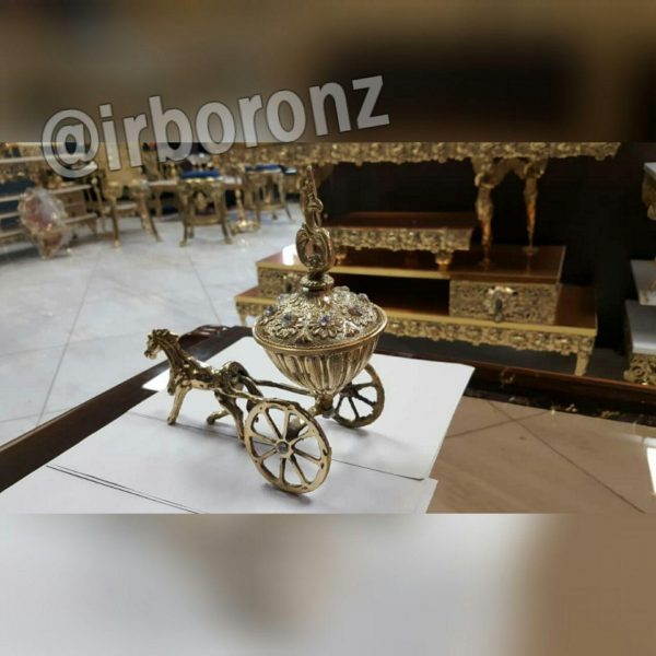 قندان کالسکه ای برنزی مدل اسب یال دار - Image 2