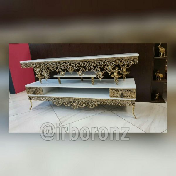 میز تلویزیون برنزی مدل تسمه یاس تاج پر کار مجسمه کمانی 140 سانتی - Image 5