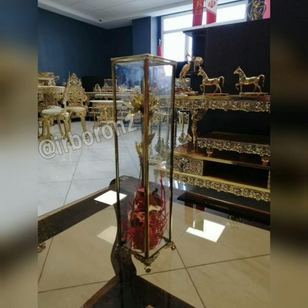 گل رز برنزی با قاب تزئینی مستطیل پایه دار - Image 2