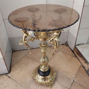 میز خاطره برنجی برنزی مدل چهار پسر بچه با شیشه